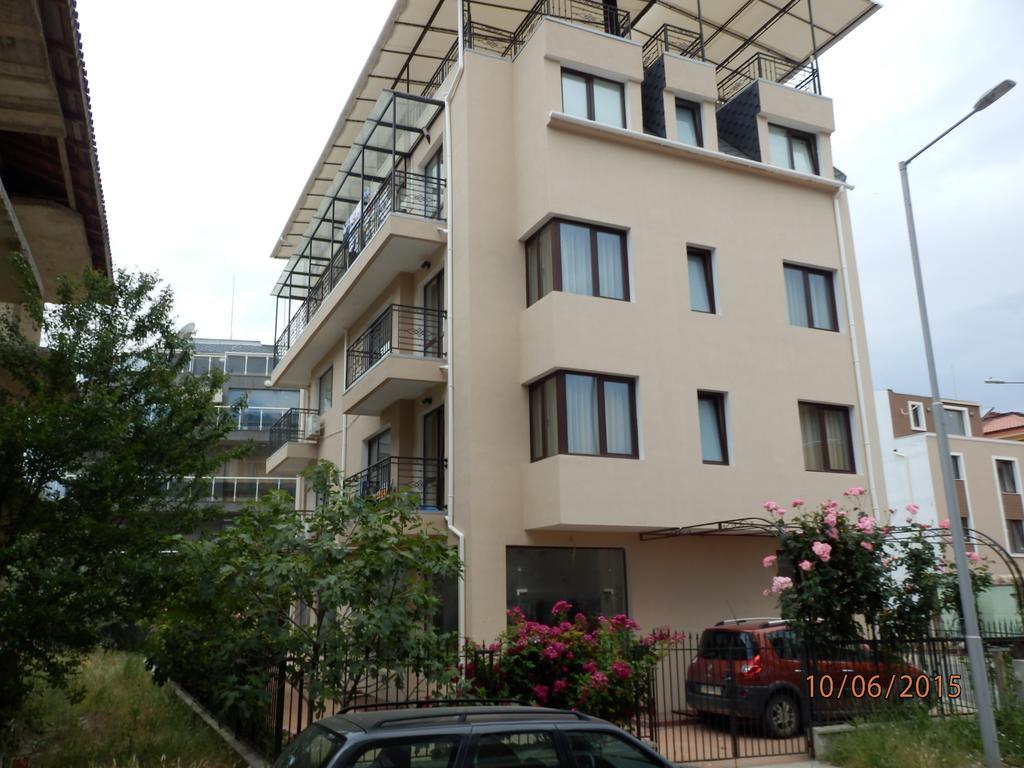 Flowers Apartments เนเซบาร์ ห้อง รูปภาพ