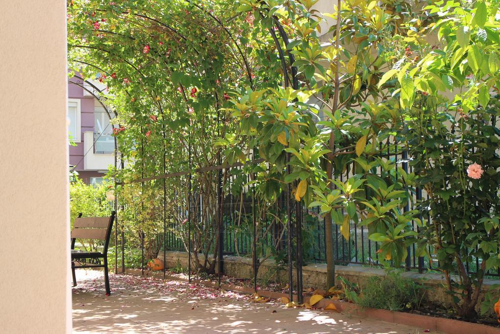 Flowers Apartments เนเซบาร์ ภายนอก รูปภาพ