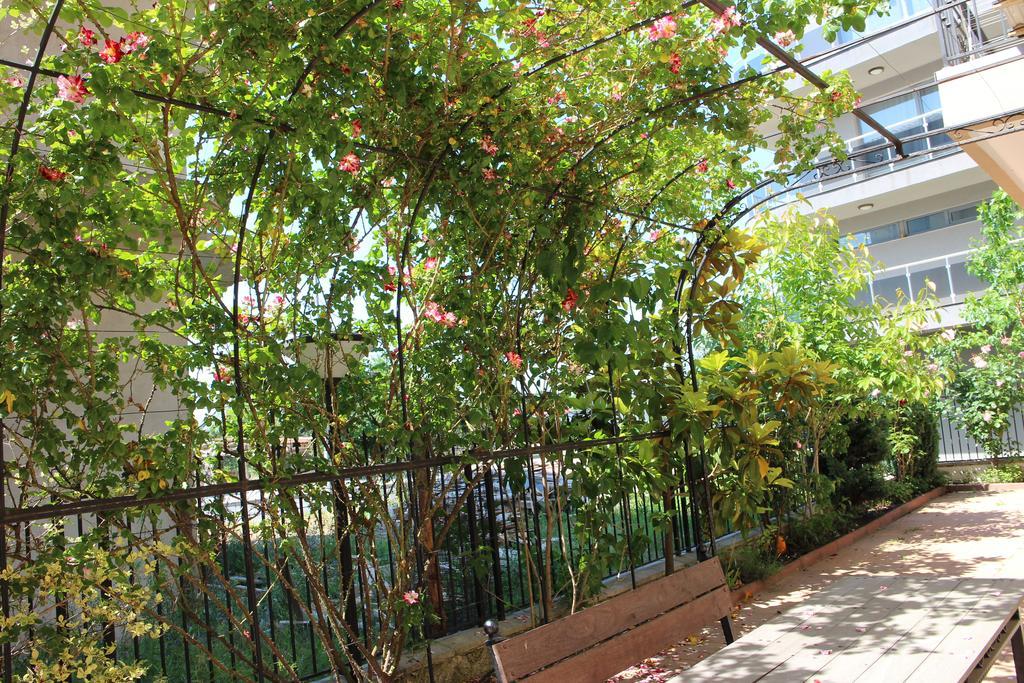 Flowers Apartments เนเซบาร์ ภายนอก รูปภาพ