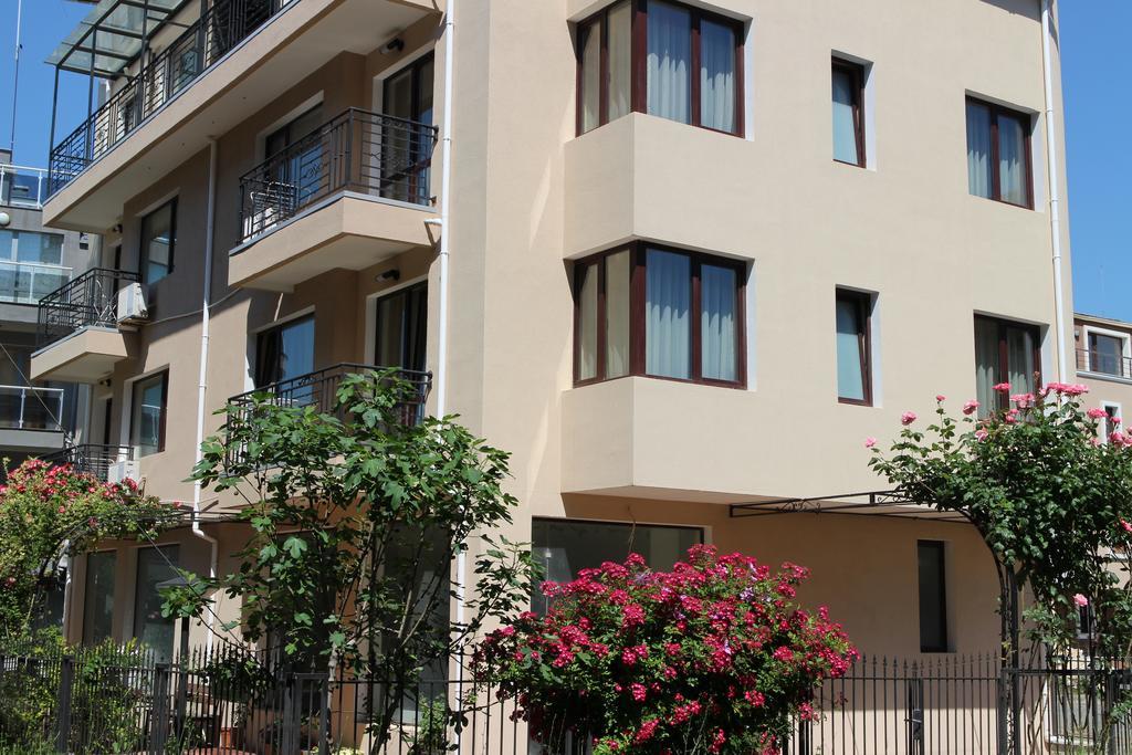 Flowers Apartments เนเซบาร์ ภายนอก รูปภาพ